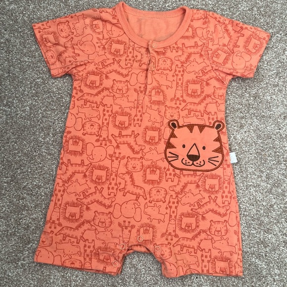 Orange Unisex Tiger Romper. 24 month. 100% Cotton. Gently Used. No Brand for Tag - Picture 2 of 5